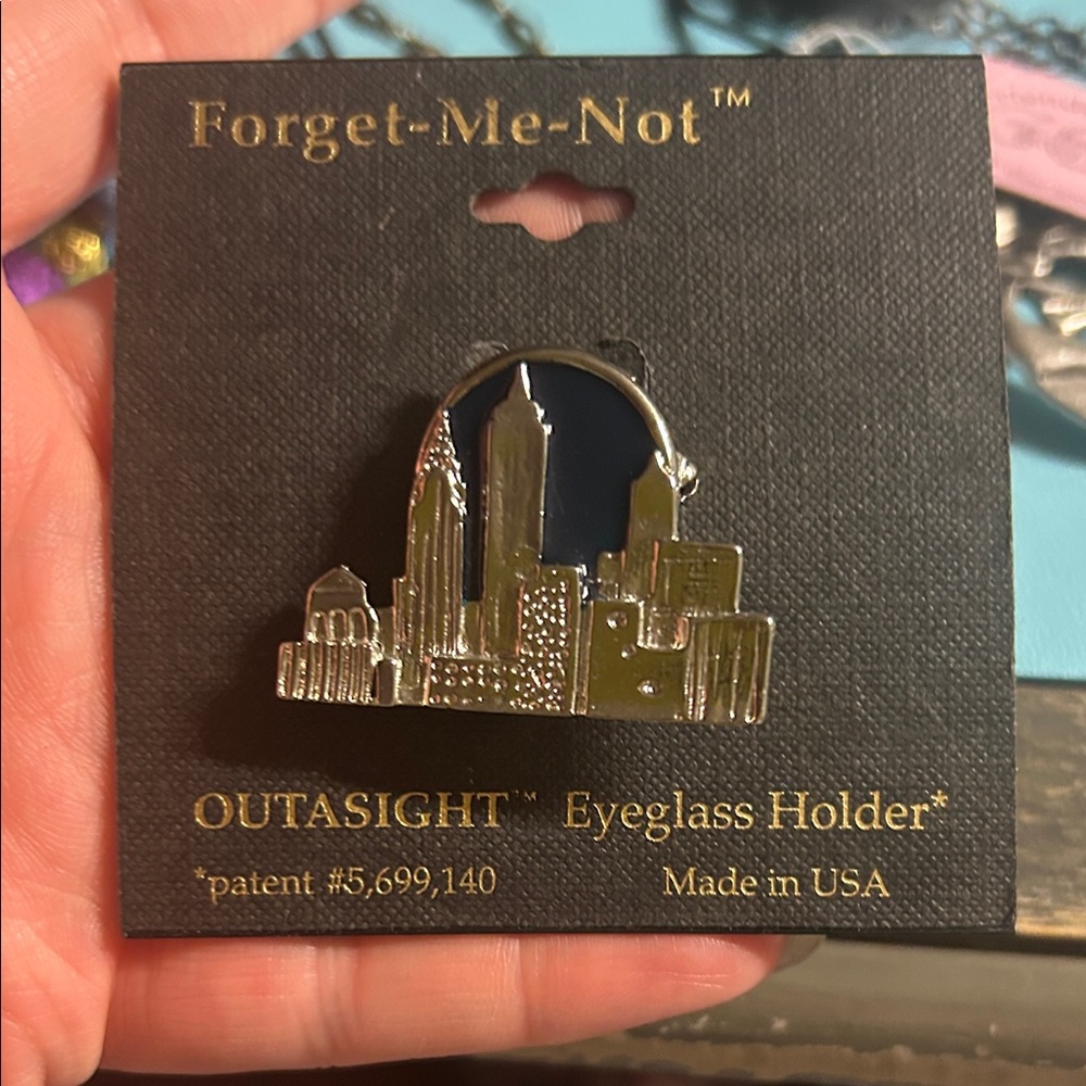 Silver Eyeglass‎ Holder